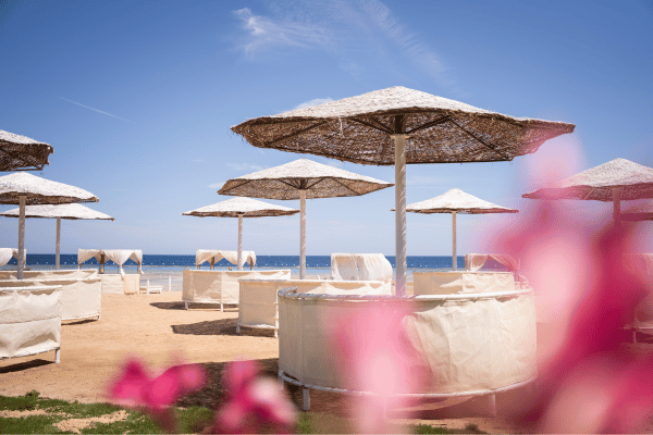 Ladja s steklenim dnom